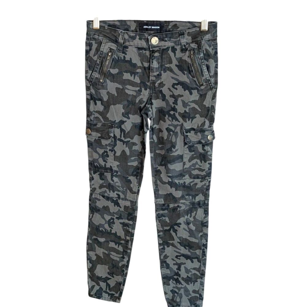 Ashley Mason Green & Tan Camo Jeans With Cargo Pocket - 7/28